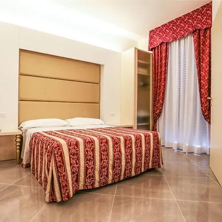 غاليا بالاس 4*