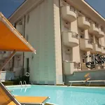 Gallia Palace 4*