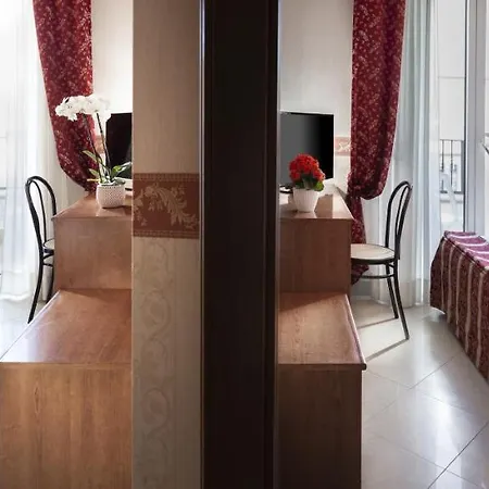 Gallia Palace מלון 4*
