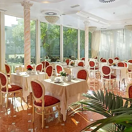 Gallia Palace 4*