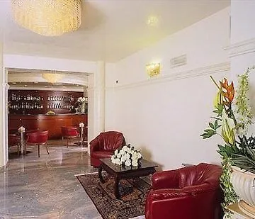מלון Gallia Palace