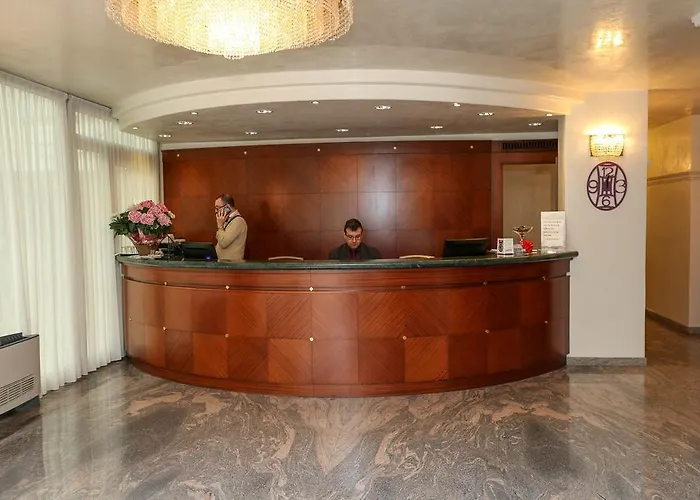 Отель Gallia Palace 4*